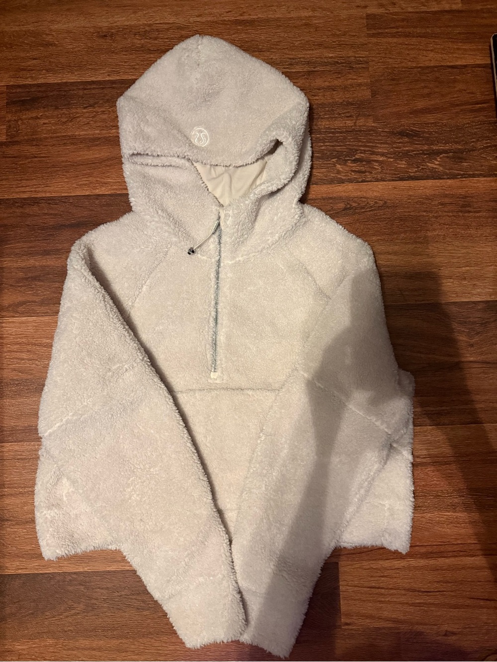 White Sherpa Lululemon scuba